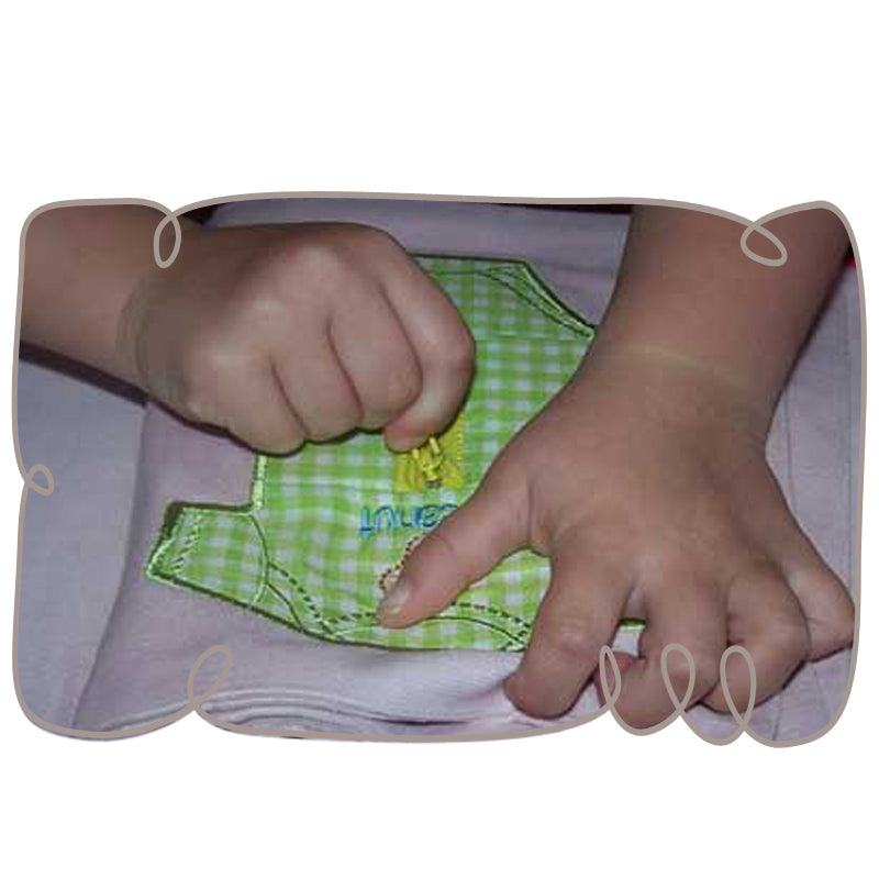 Dress me activity book