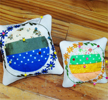 Square Daisy Pincushion