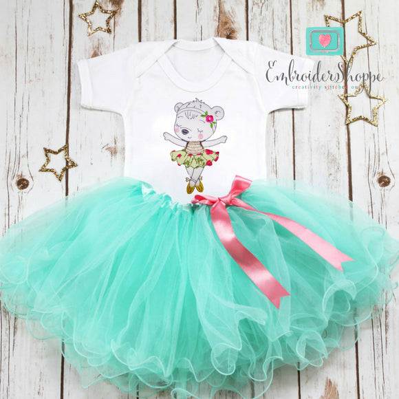 Dancing Bear Raw Edge Applique