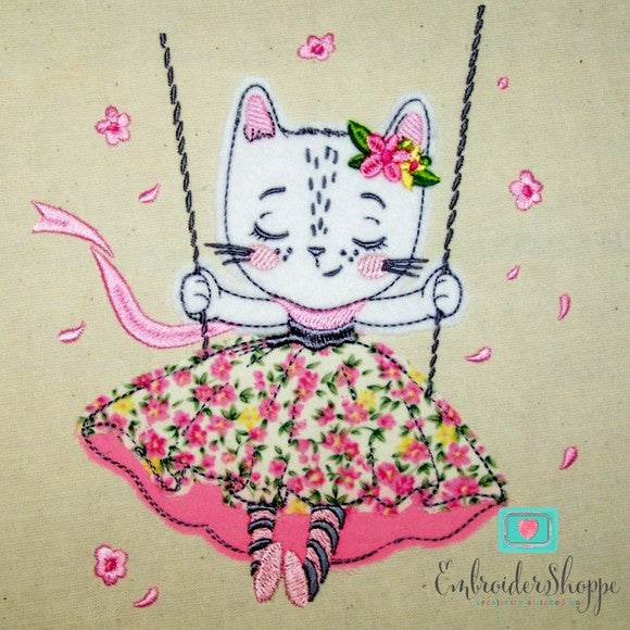 Swinging Kitty Raw Edge Applique