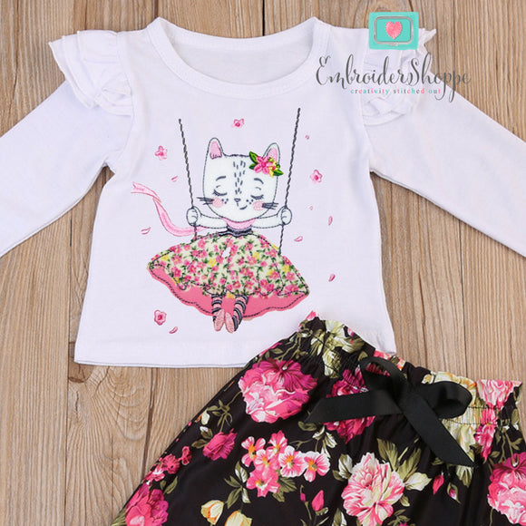 Swinging Kitty Raw Edge Applique