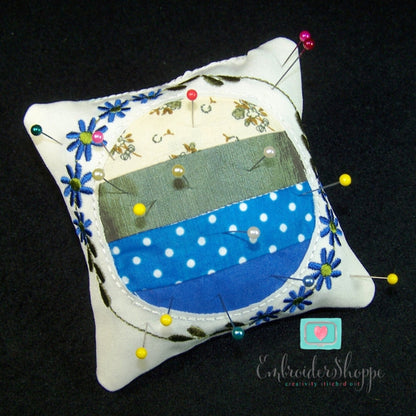 Daisy Square Quilted Pincushions