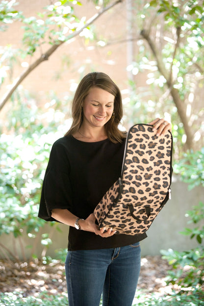 Wild Side Hanging Travel Case