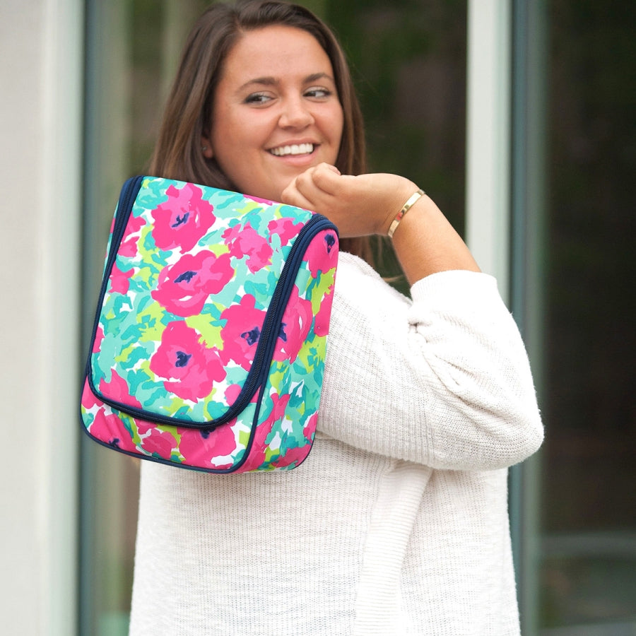 Grace Hanging Travel Case