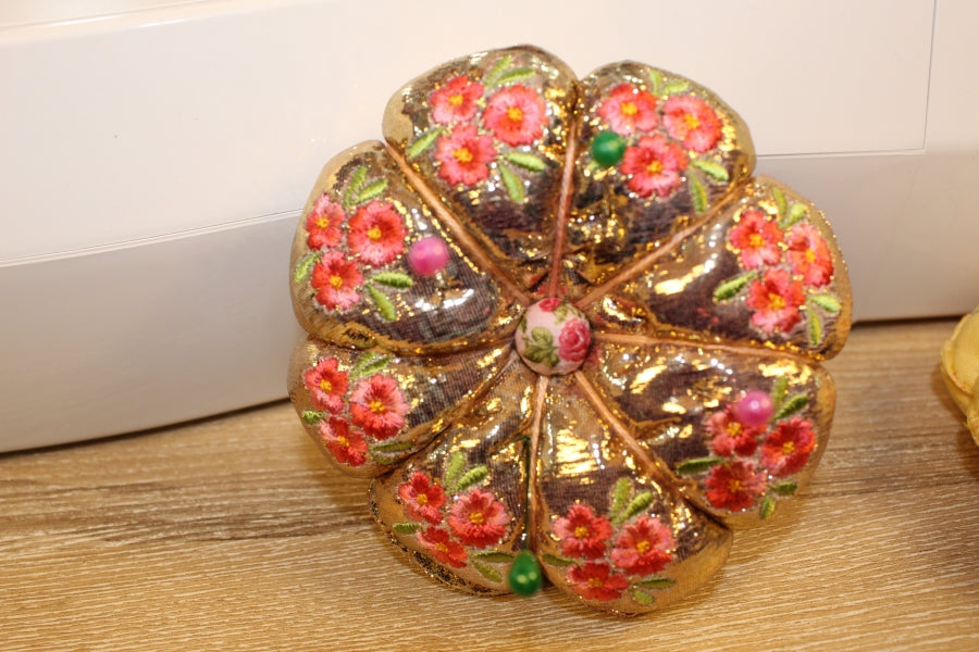 Vintage Pincushion Set