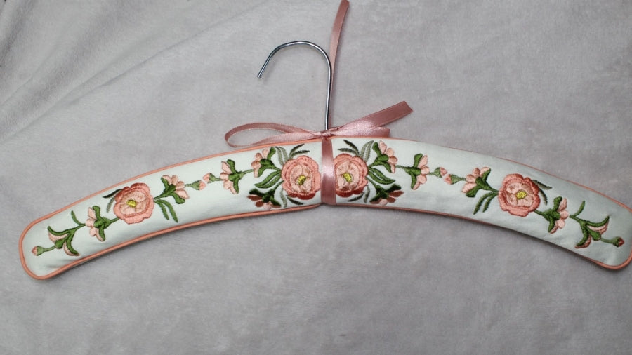Dainty Hangers 2 DESIGN SET