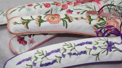 Dainty Hangers 2 DESIGN SET