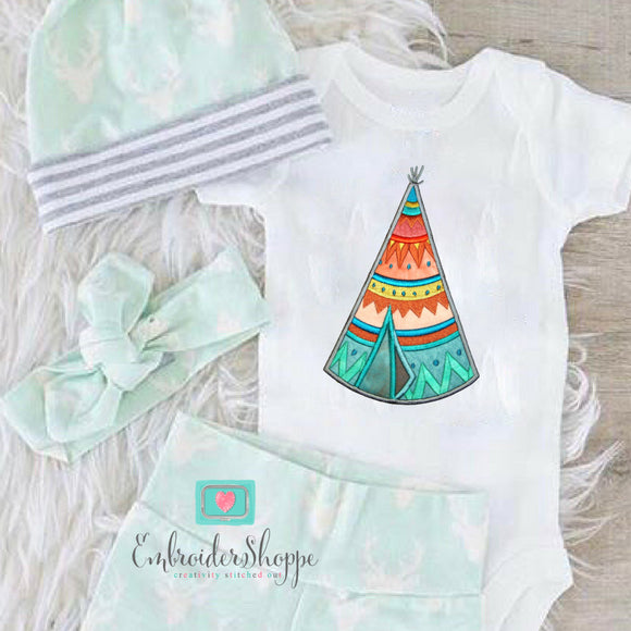 Flirty Teepee Applique